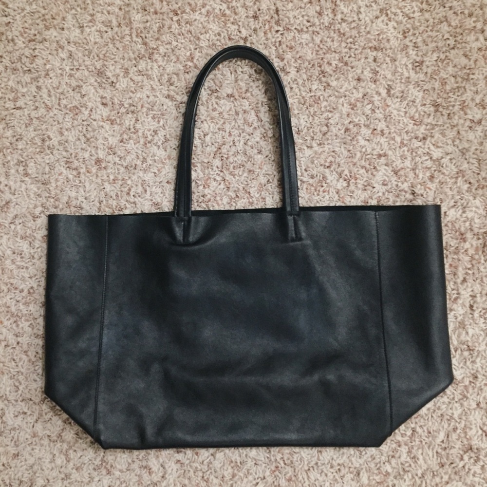 Cuyana Leather Shopper (Smooth Leather)